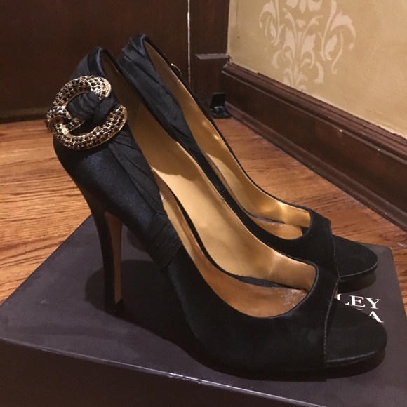 Badgley Mischka Eavan Black Gold - Picture 7 of 7